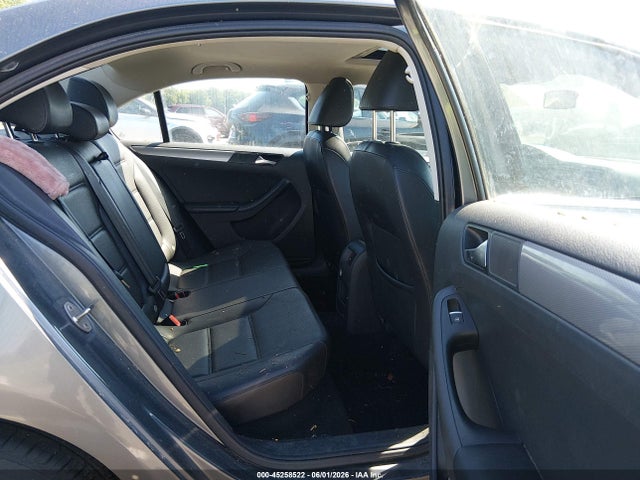 Volkswagen Jetta 1.8t Se