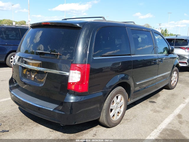 Chrysler Town & Country Touring