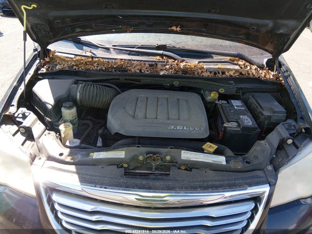 Chrysler Town & Country Touring