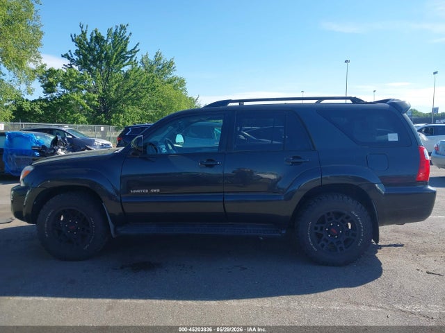Toyota 4Runner Limited V8