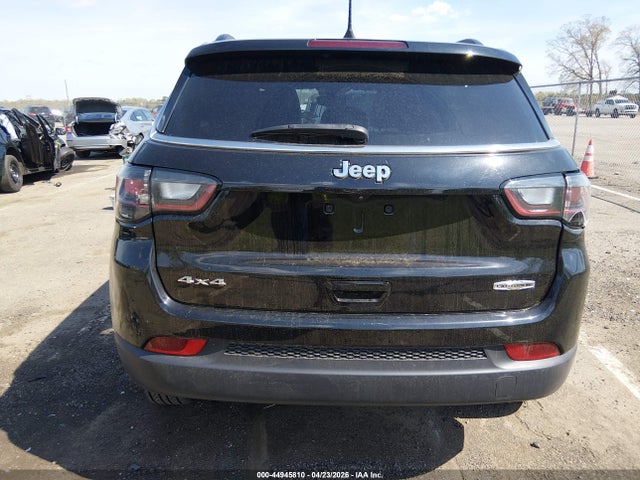 Jeep Compass Latitude Lux Fwd