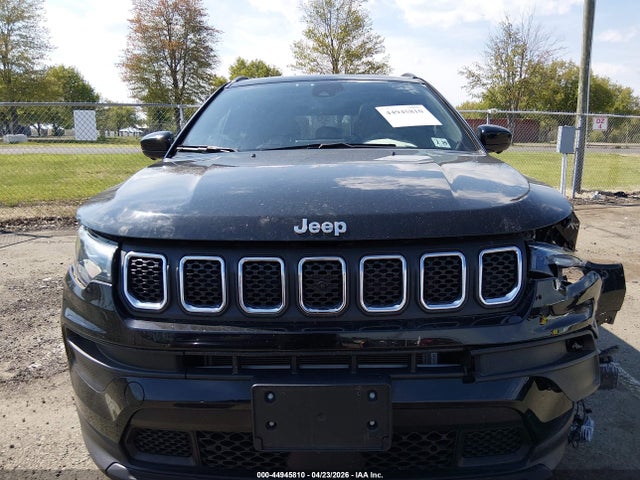 Jeep Compass Latitude Lux Fwd