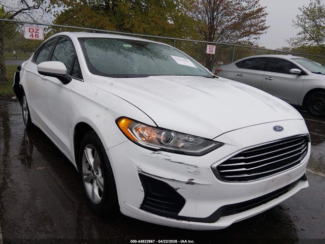 Salvage Ford Fusion Image