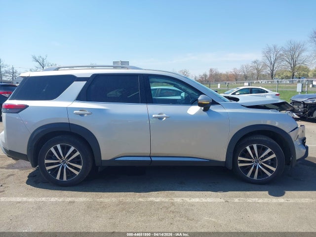 Nissan Pathfinder Platinum 4wd