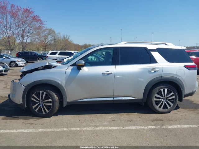 Nissan Pathfinder Platinum 4wd