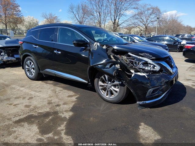 Salvage Nissan Murano Image