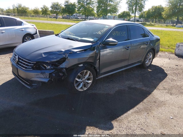 Volkswagen Passat 1.8t S
