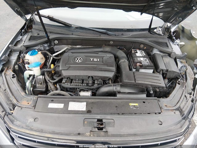 Volkswagen Passat 1.8t S
