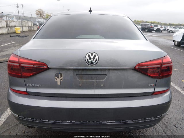 Volkswagen Passat 1.8t S