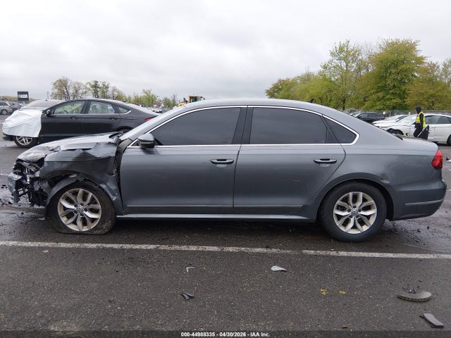 Volkswagen Passat 1.8t S