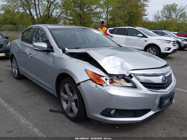 Salvage Acura ILX Image