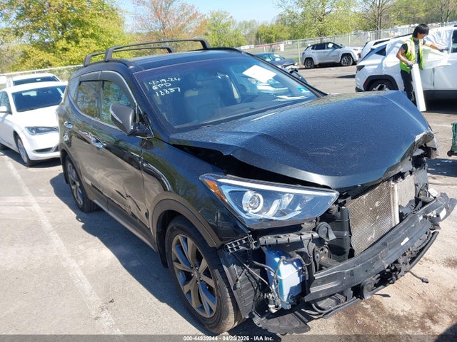 Salvage Hyundai SANTA FE Image