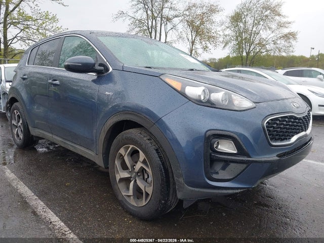Salvage Kia Sportage Image