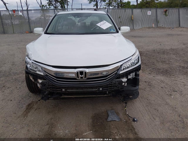 Honda Accord Touring V6