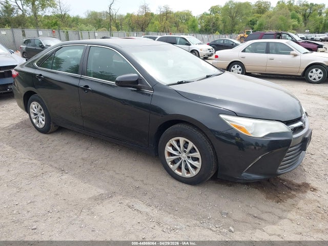Salvage Toyota Camry Image