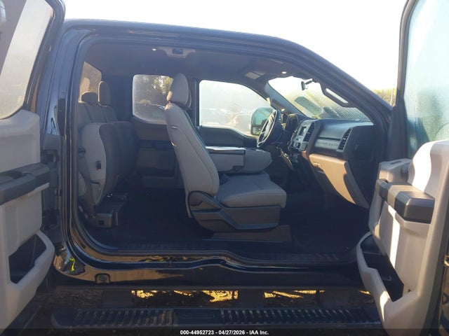 Ford F-250 Xl