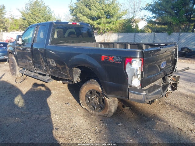 Ford F-250 Xl