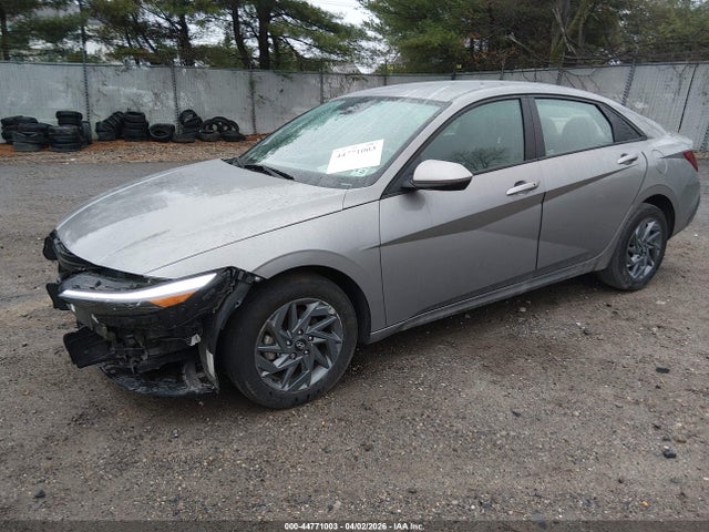 Hyundai ELANTRA Sel