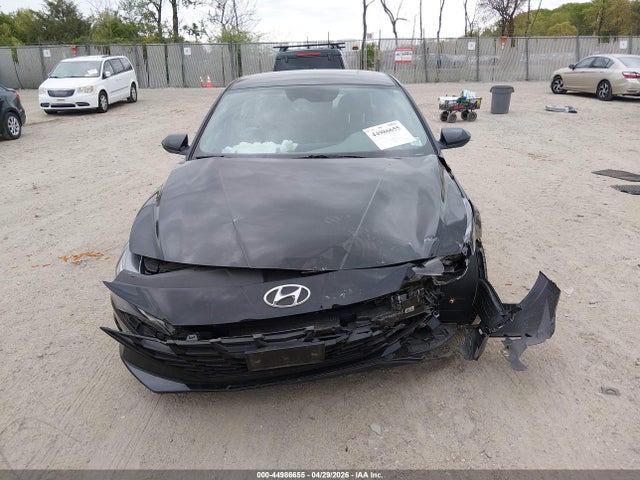Hyundai ELANTRA Sel