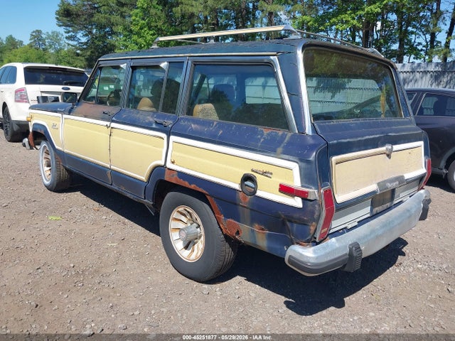 Jeep Grand Wagoneer