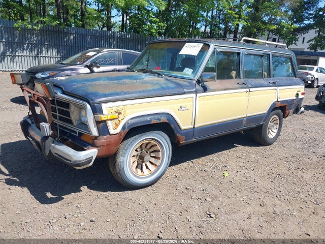 Jeep Grand Wagoneer