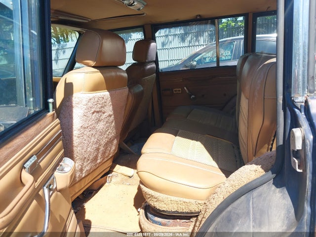 Jeep Grand Wagoneer