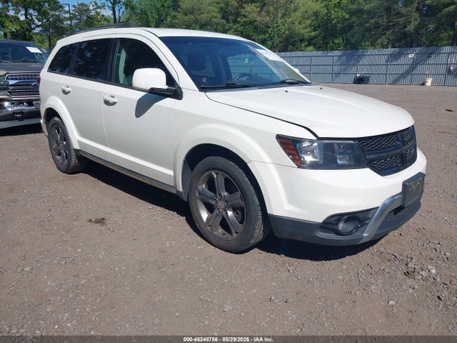 Salvage Dodge Journey Image