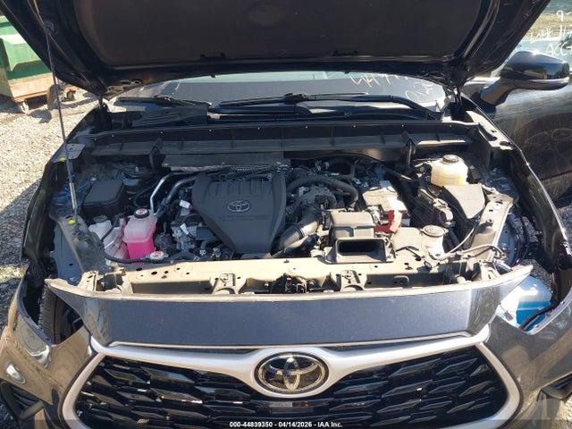Toyota Highlander L