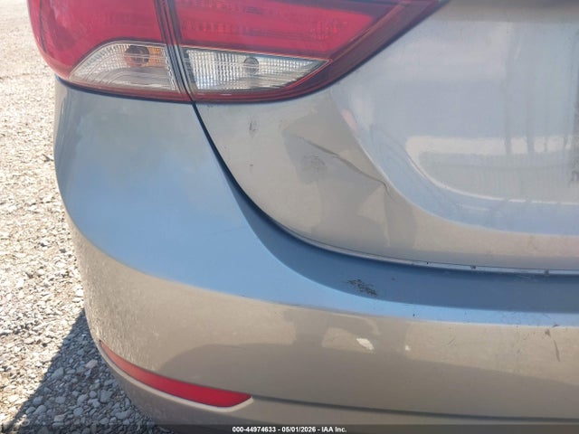 Hyundai ELANTRA Se