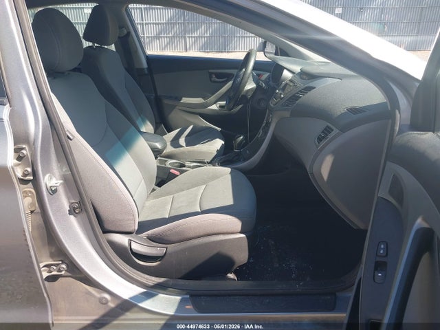 Hyundai ELANTRA Se