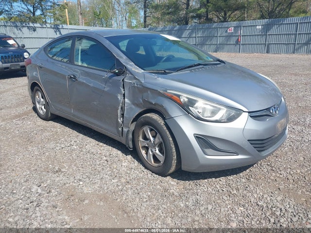 Salvage Hyundai ELANTRA Image