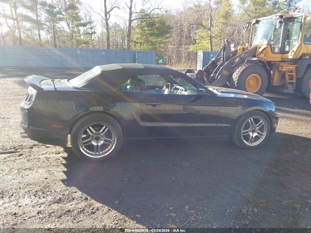 Ford Mustang V6 Premium
