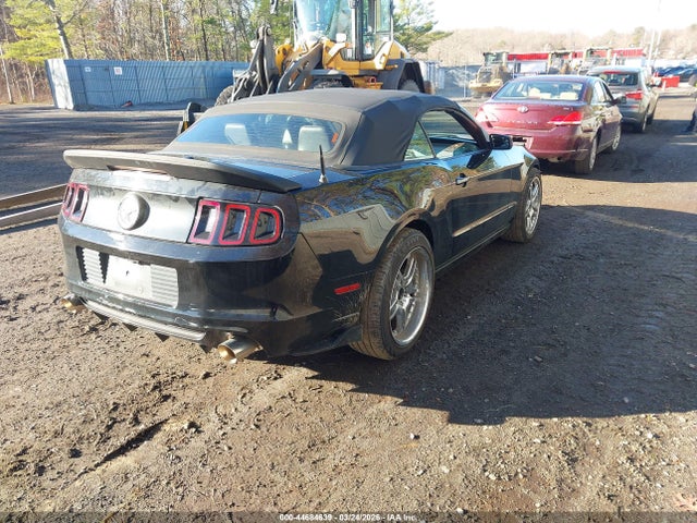 Ford Mustang V6 Premium