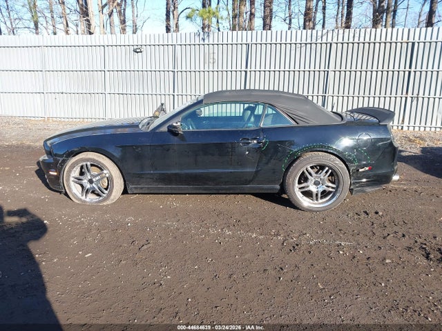 Ford Mustang V6 Premium