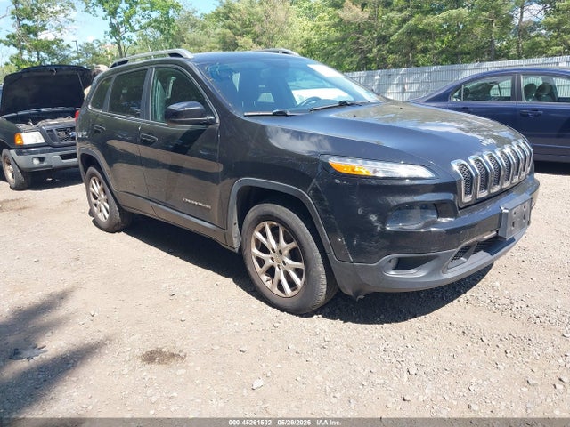 Salvage Jeep Cherokee Image
