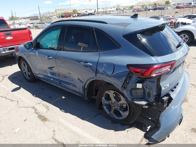 Ford Escape St-line