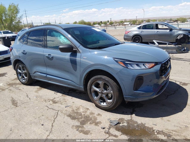 Salvage Ford Escape Image