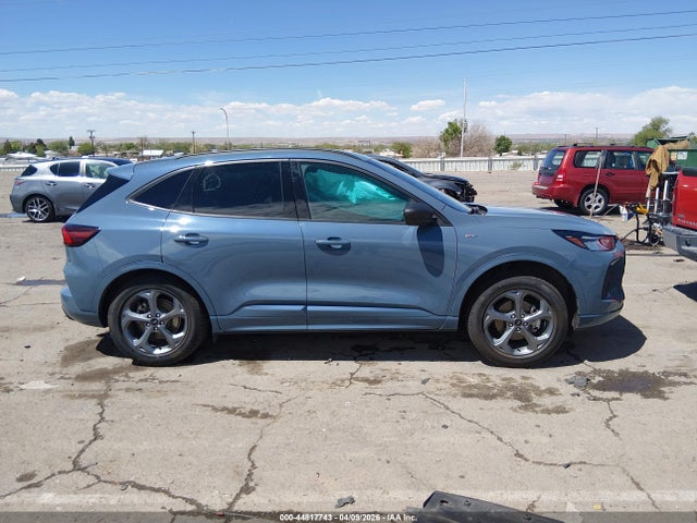 Ford Escape St-line
