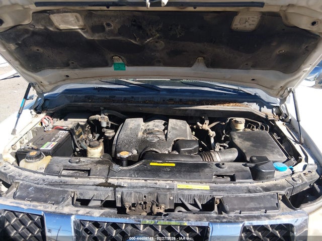Nissan Armada Le