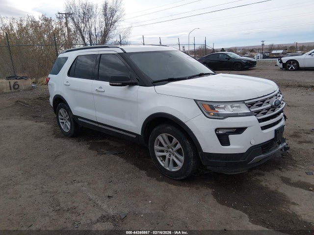 Salvage Ford Explorer Image