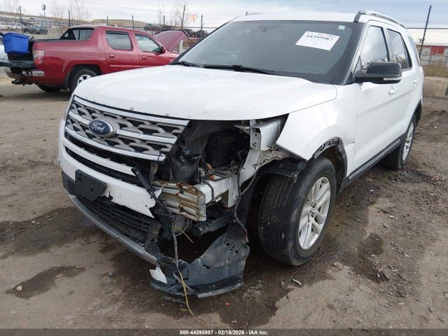 Ford Explorer Xlt