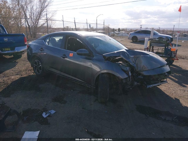 Salvage Nissan Sentra Image