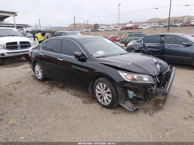 Salvage Honda Accord Image