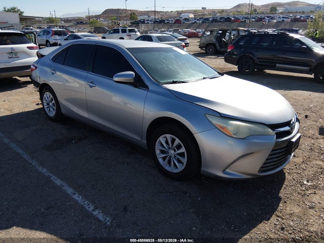 Salvage Toyota Camry Image