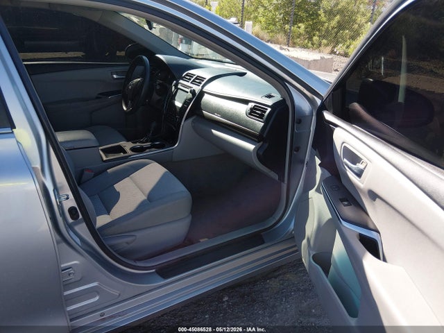 Toyota Camry Le