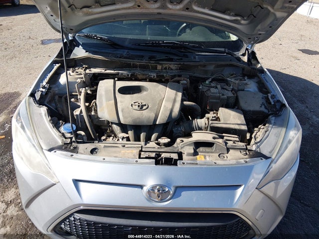 Toyota Yaris Le