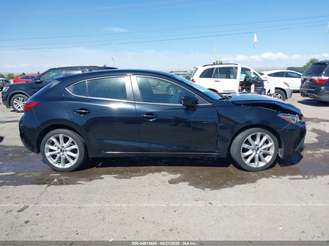 Mazda Mazda3 S Touring