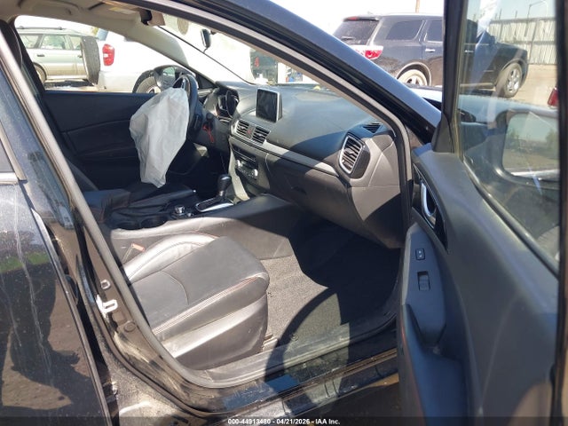 Mazda Mazda3 S Touring