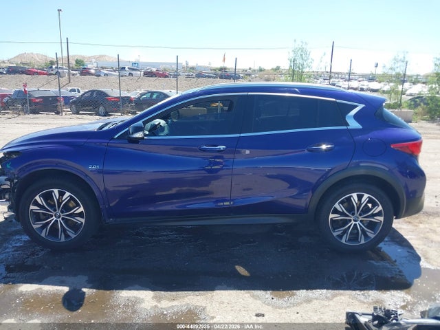 INFINITI Qx Premium
