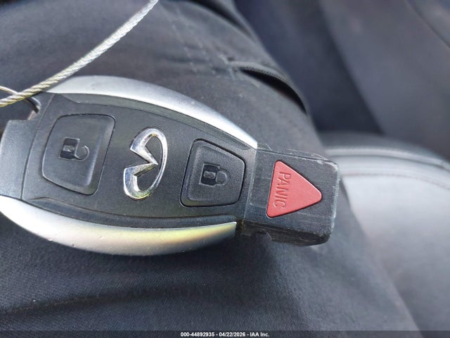 INFINITI Qx Premium